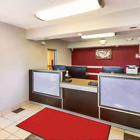 Super 8 By Wyndham Charleston Wv Ξενοδοχείο Εξωτερικό φωτογραφία